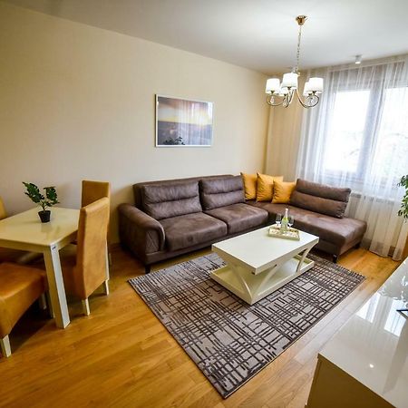 Bed and breakfast Klub Satelit Zlatibor Extérieur photo