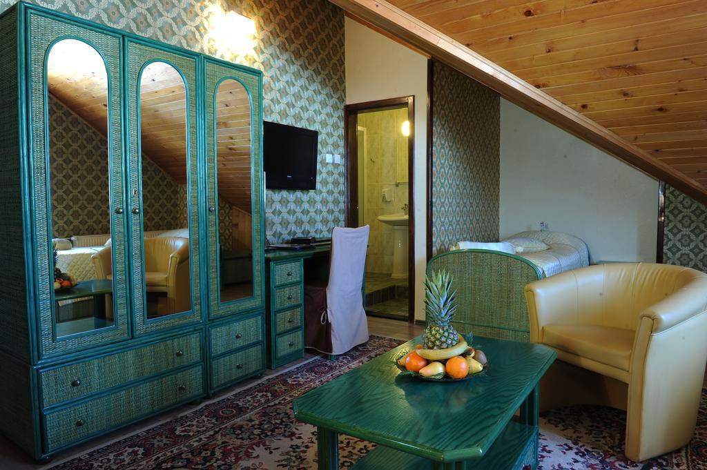 Bed and breakfast Klub Satelit Zlatibor Extérieur photo