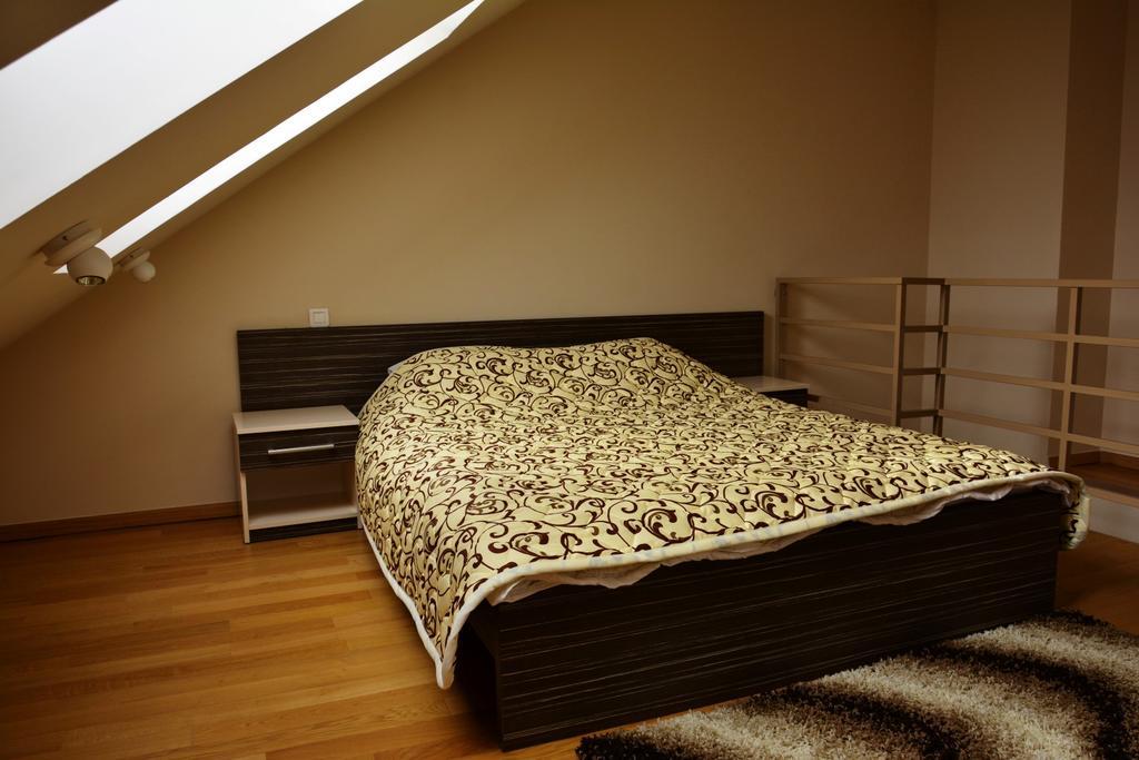 Bed and breakfast Klub Satelit Zlatibor Extérieur photo