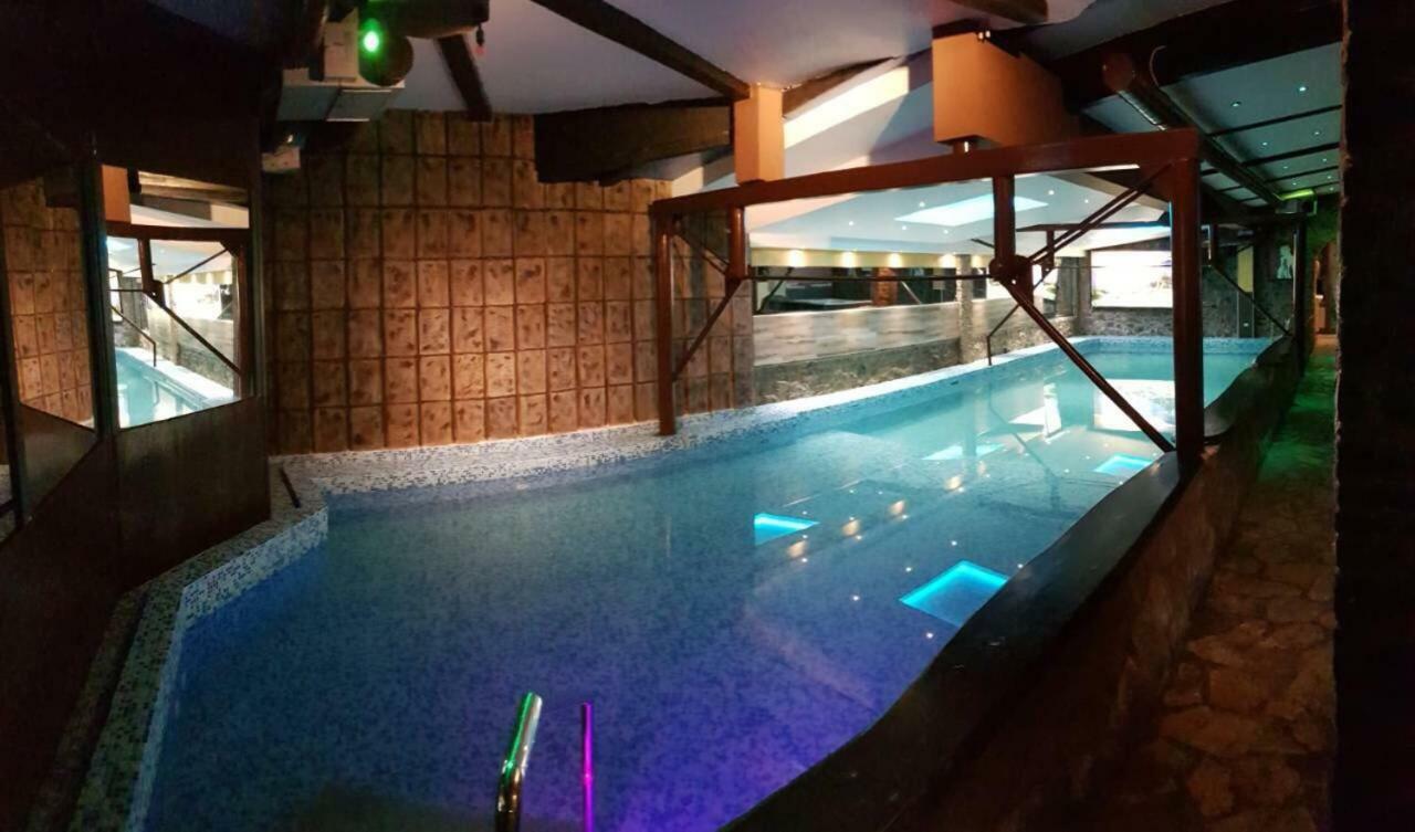 Bed and breakfast Klub Satelit Zlatibor Extérieur photo